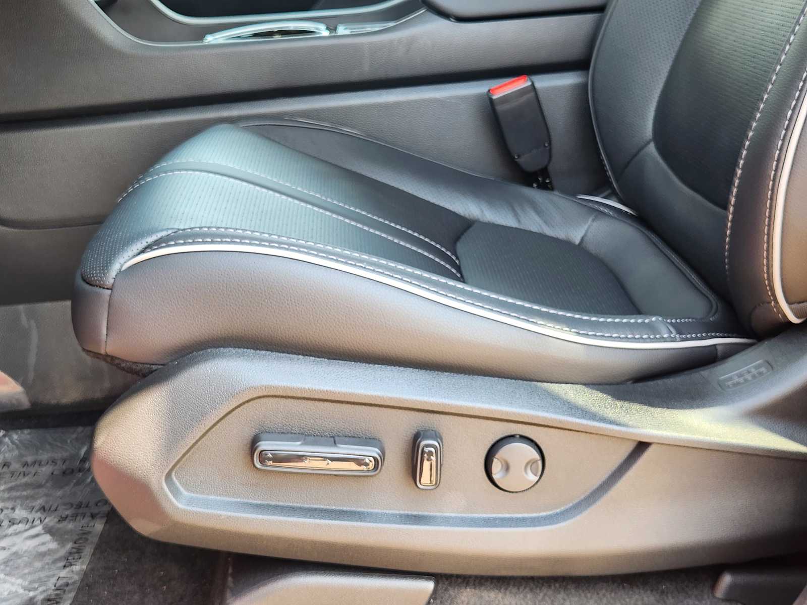 Thumbnail: 2025 Honda Pilot - 19