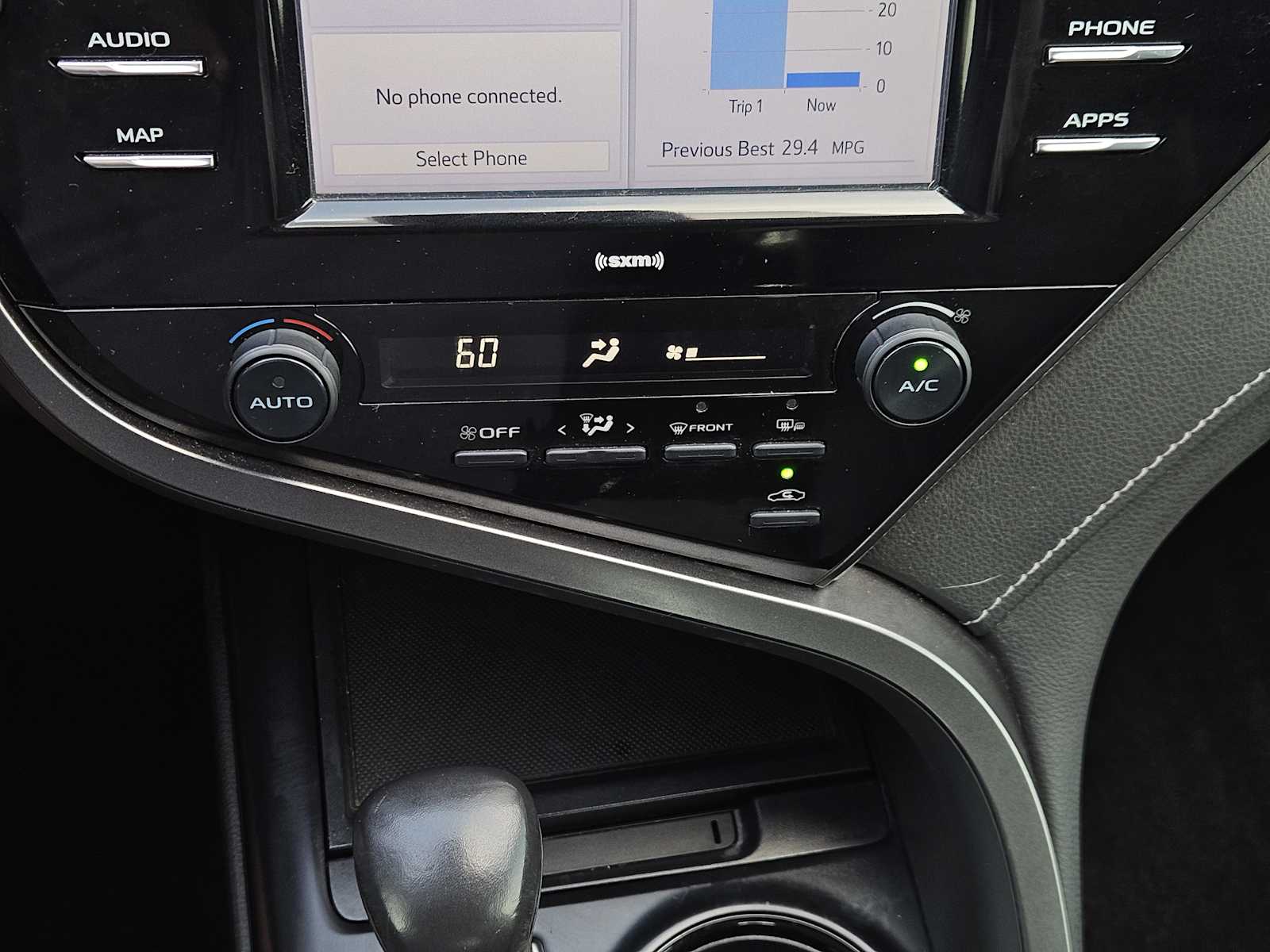 Thumbnail: 2020 Toyota Camry - 19