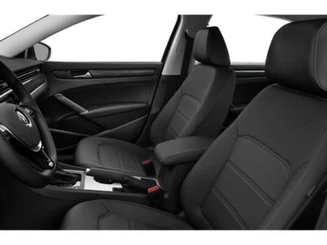 Thumbnail: 2022 Volkswagen Passat - 9
