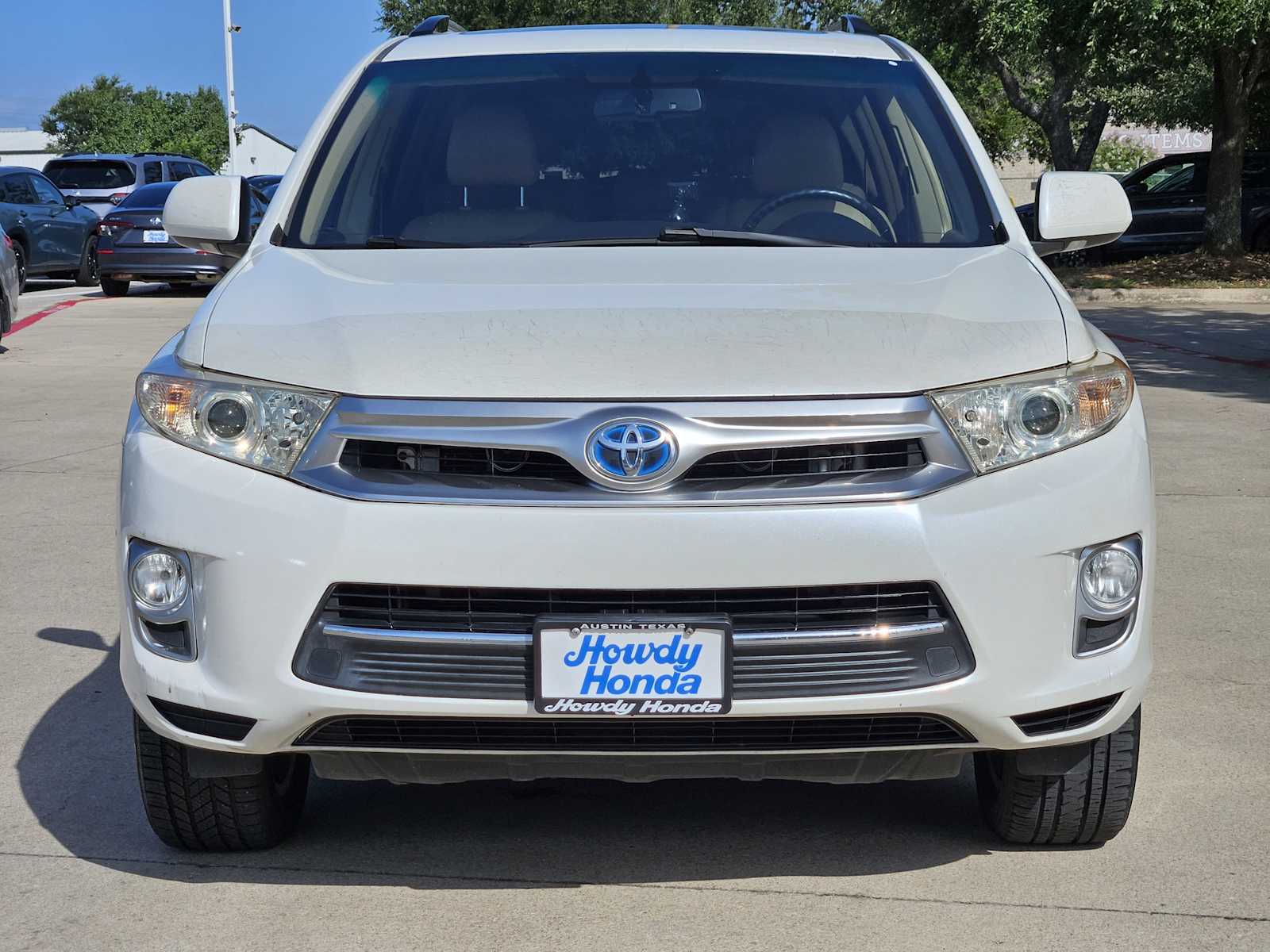 Thumbnail: 2012 Toyota Highlander - 3