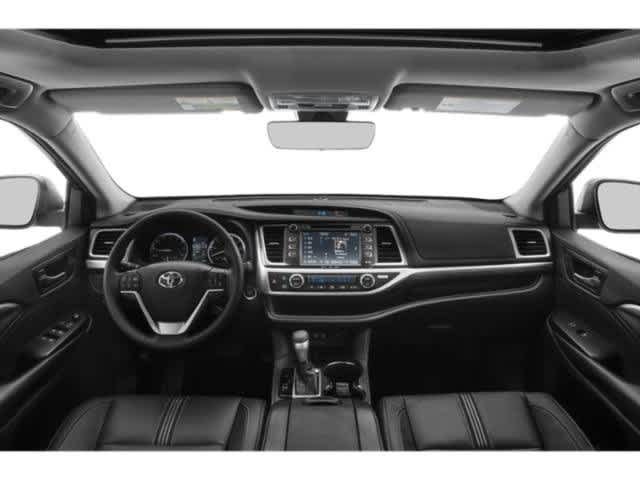 Thumbnail: 2019 Toyota Highlander - 11