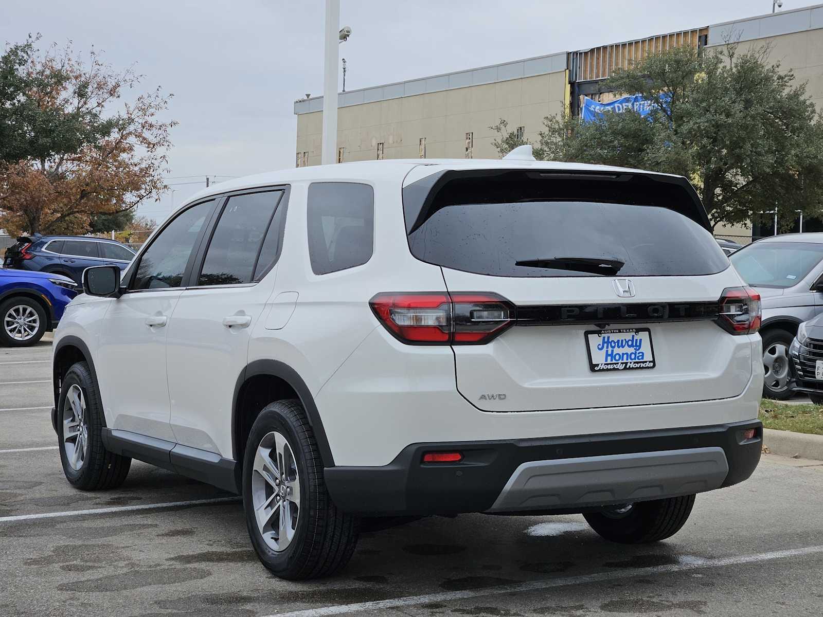 Thumbnail: 2025 Honda Pilot - 4