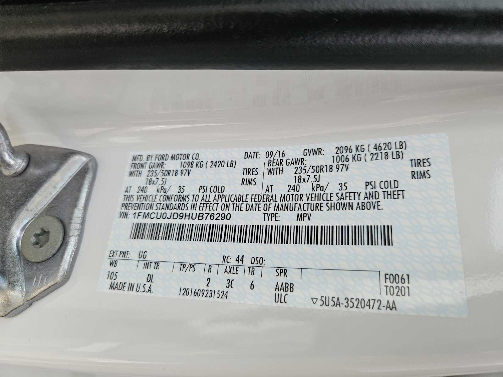 Thumbnail: 2017 Ford Escape - 32