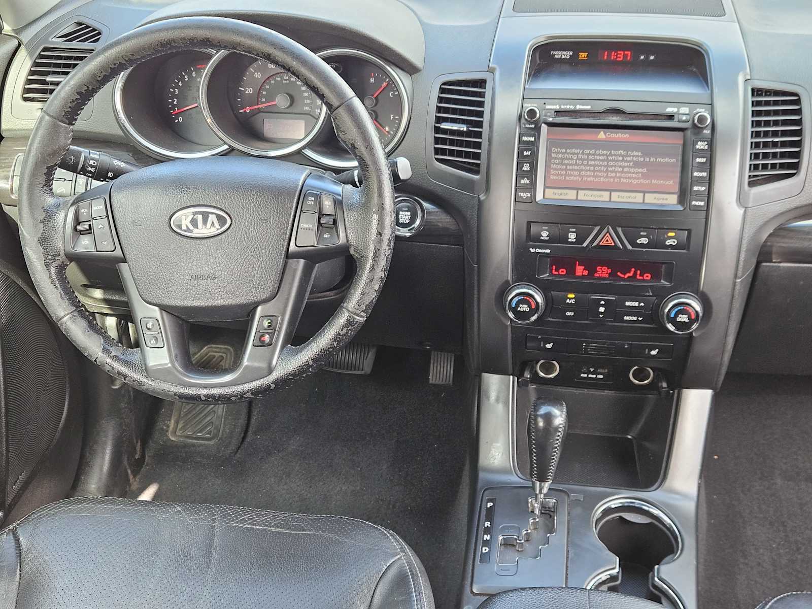 Thumbnail: 2011 Kia Sorento - 25
