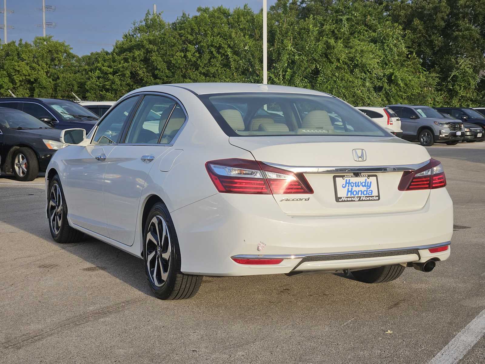 Thumbnail: 2017 Honda Accord - 9