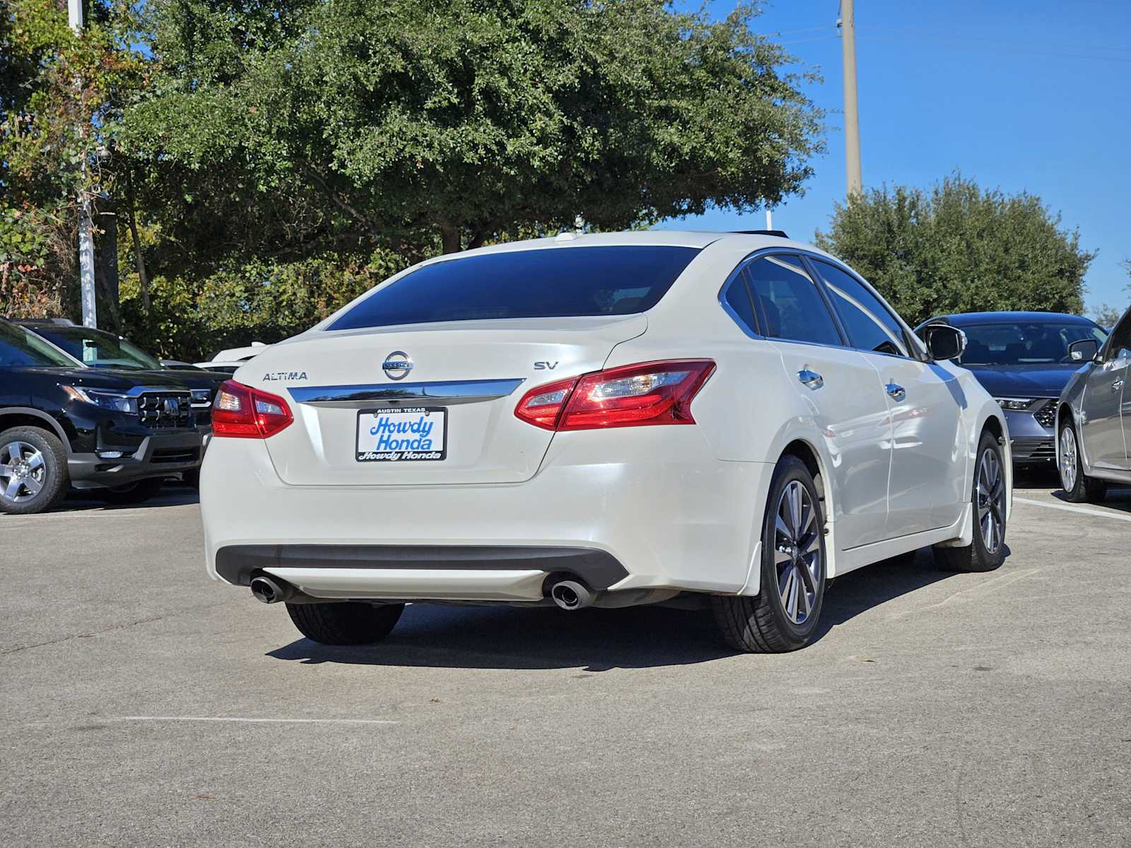 Thumbnail: 2016 Nissan Altima - 6