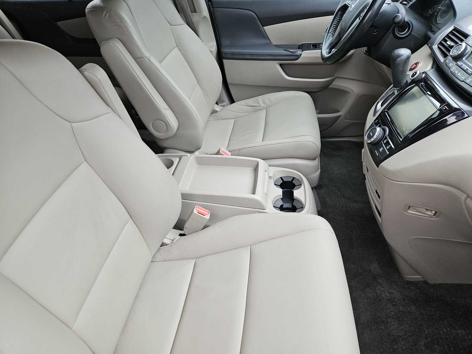 Thumbnail: 2014 Honda Odyssey - 13