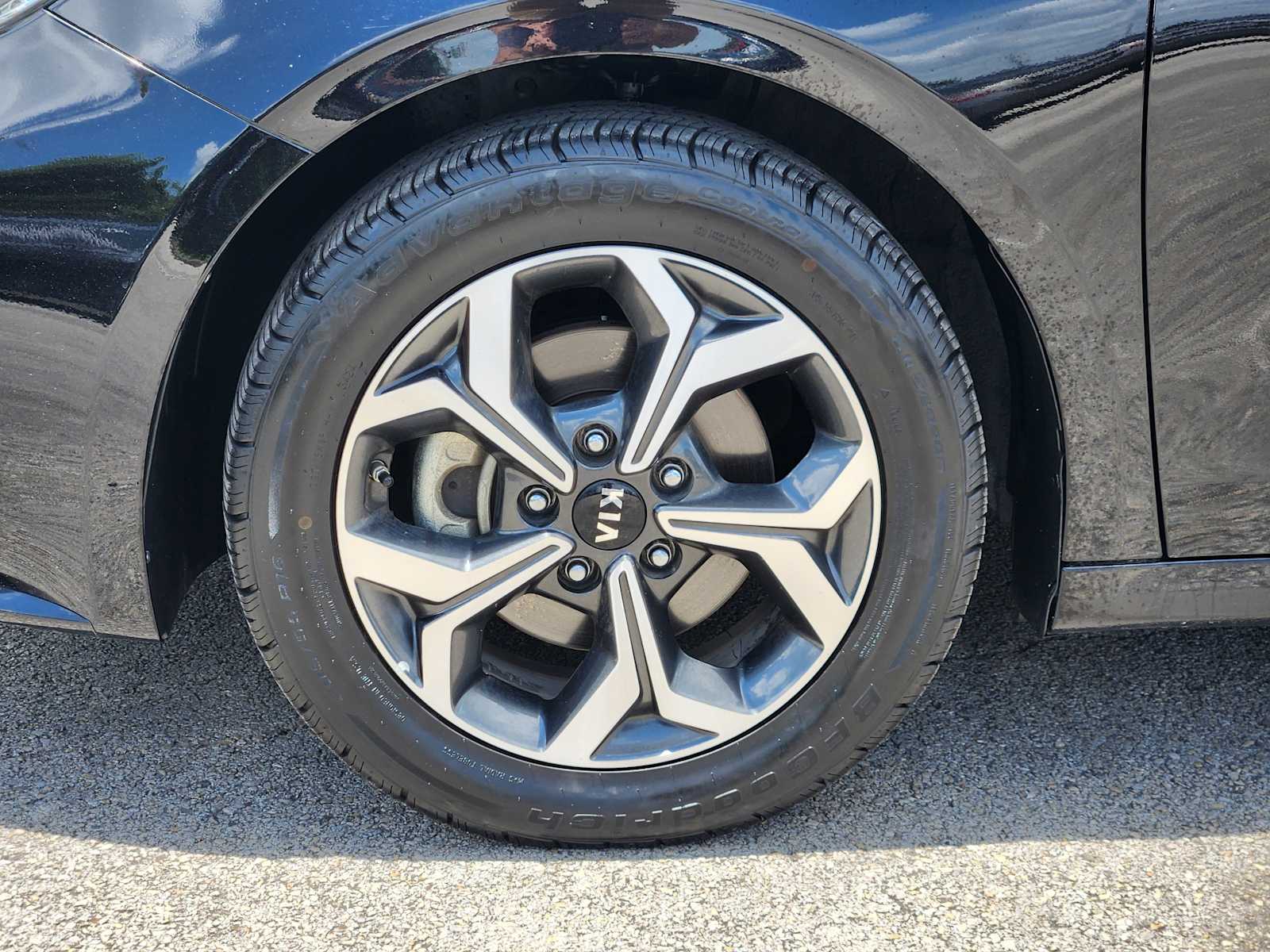 Thumbnail: 2021 Kia Forte - 8