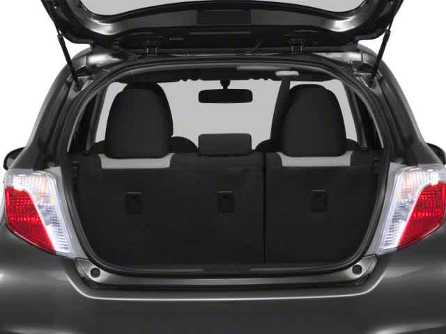 Thumbnail: 2013 Toyota Yaris - 15