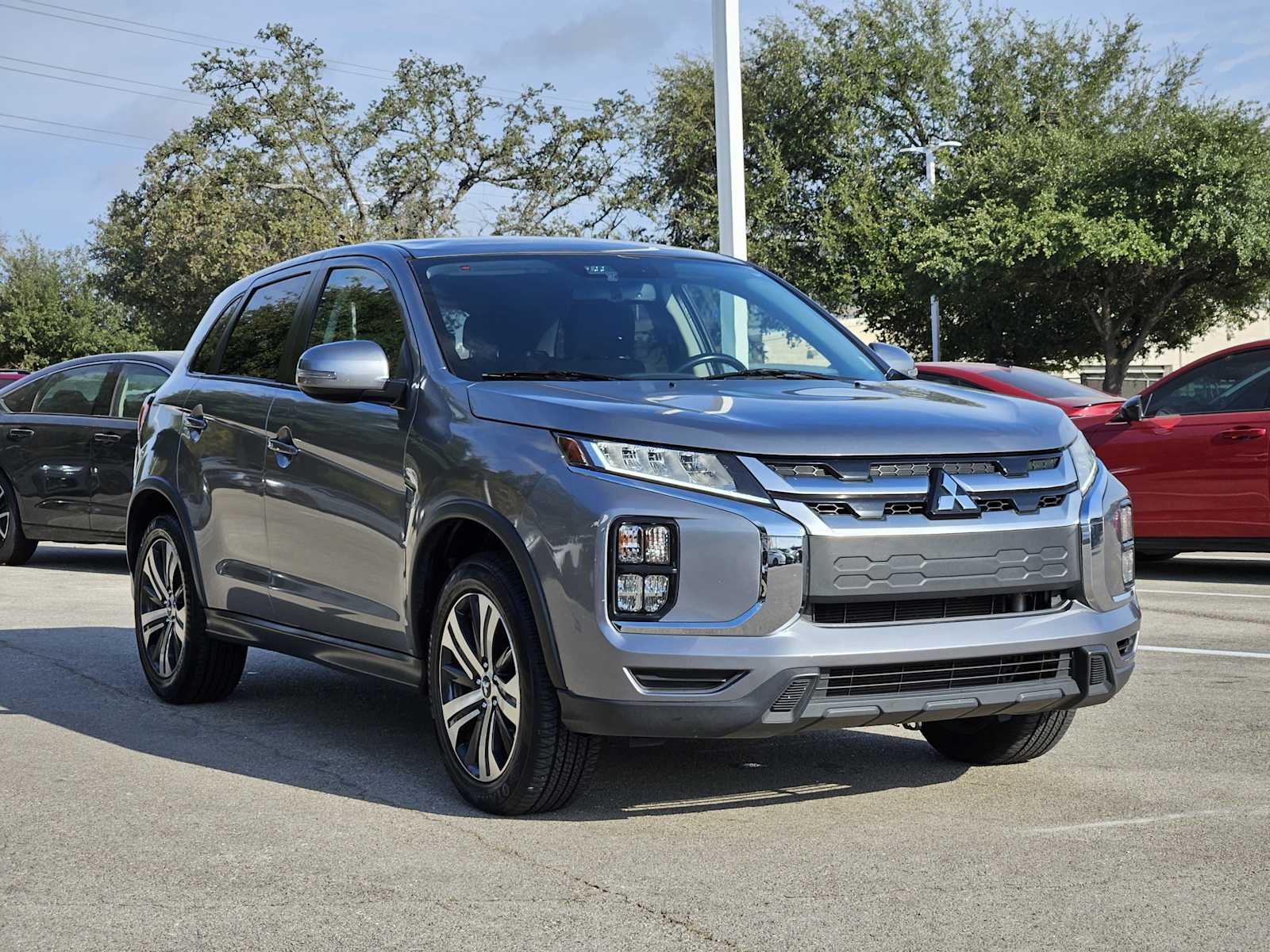 Thumbnail: 2021 Mitsubishi Outlander Sport - 3