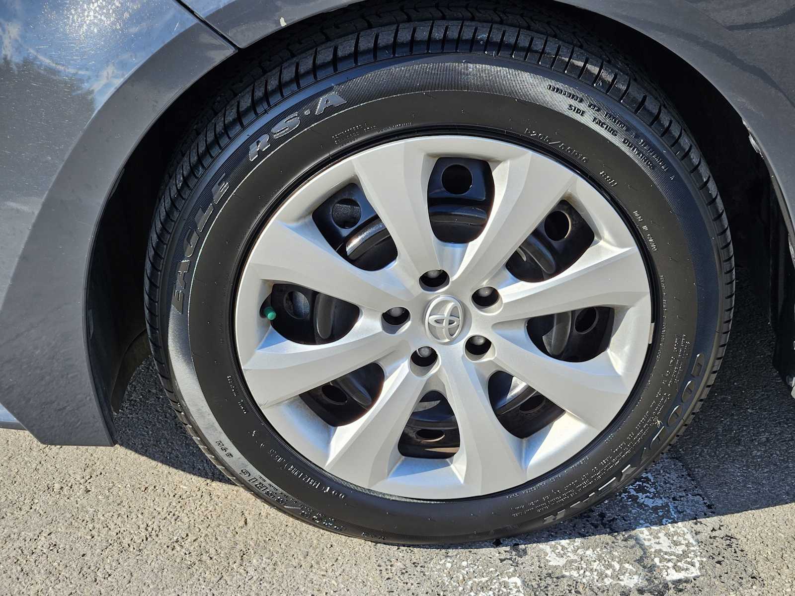 Thumbnail: 2024 Toyota Corolla - 9