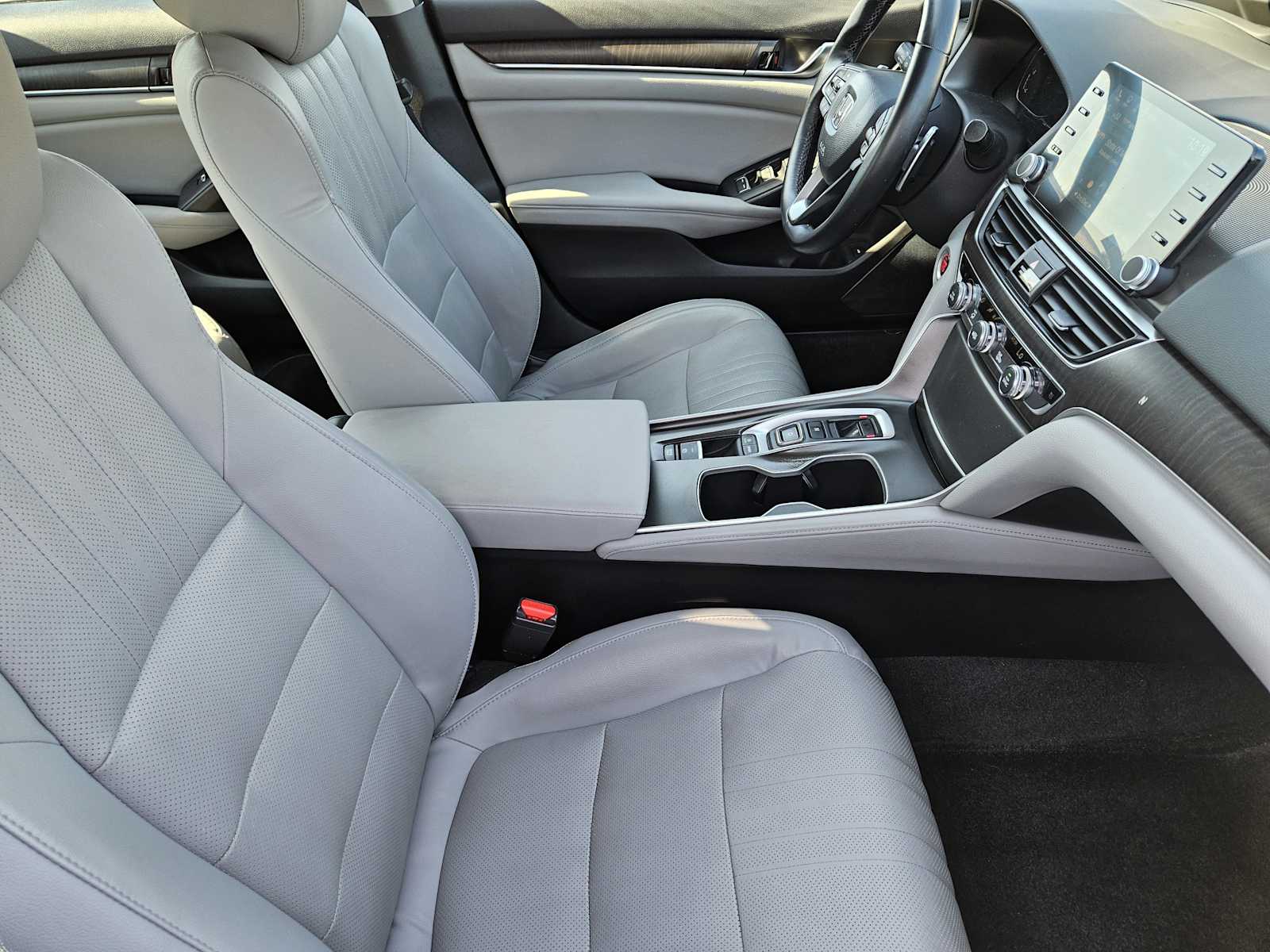 Thumbnail: 2018 Honda Accord - 14