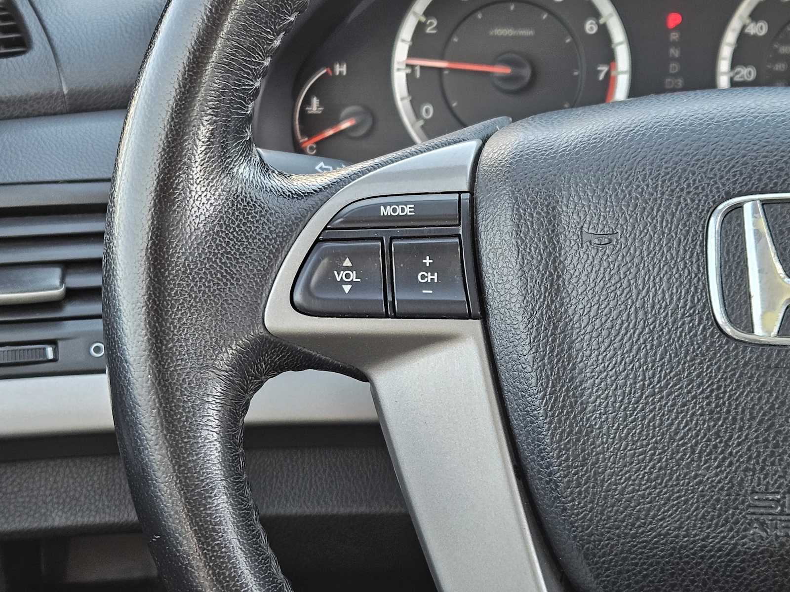 Thumbnail: 2012 Honda Accord - 26