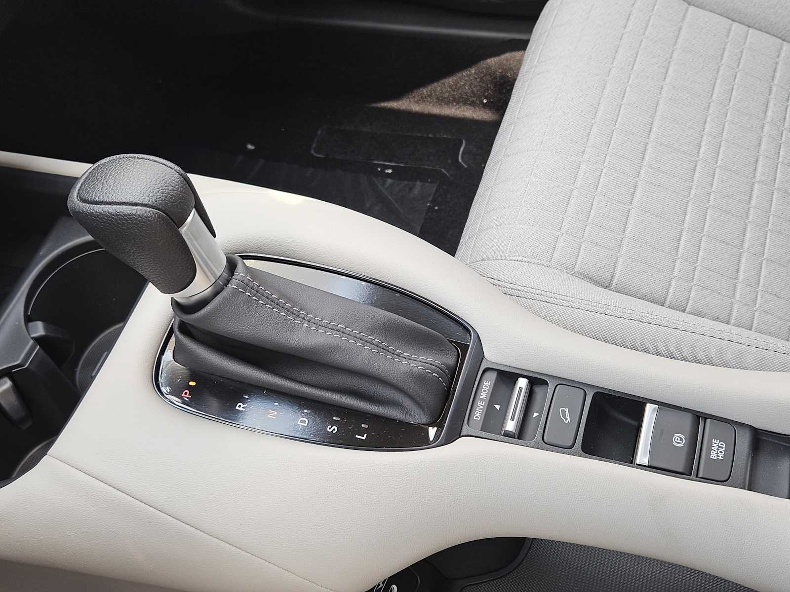 Thumbnail: 2026 Honda HR-V - 16