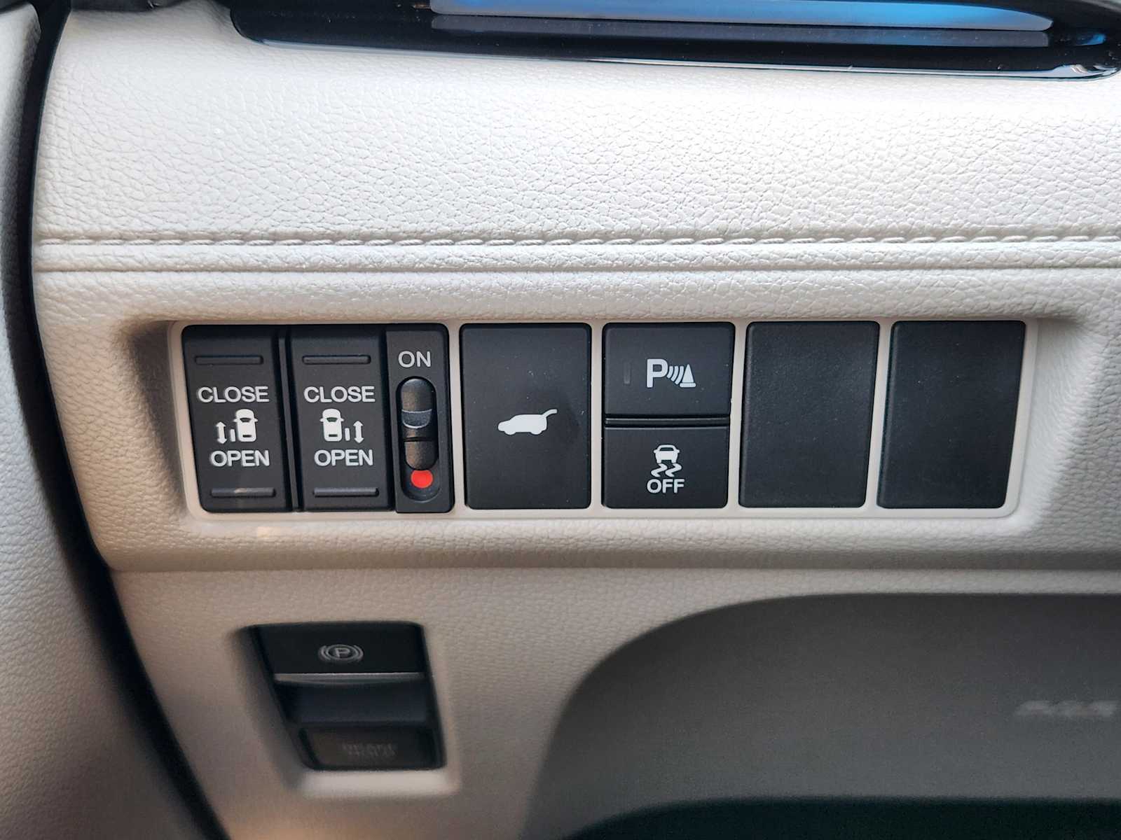 Thumbnail: 2026 Honda Odyssey - 22