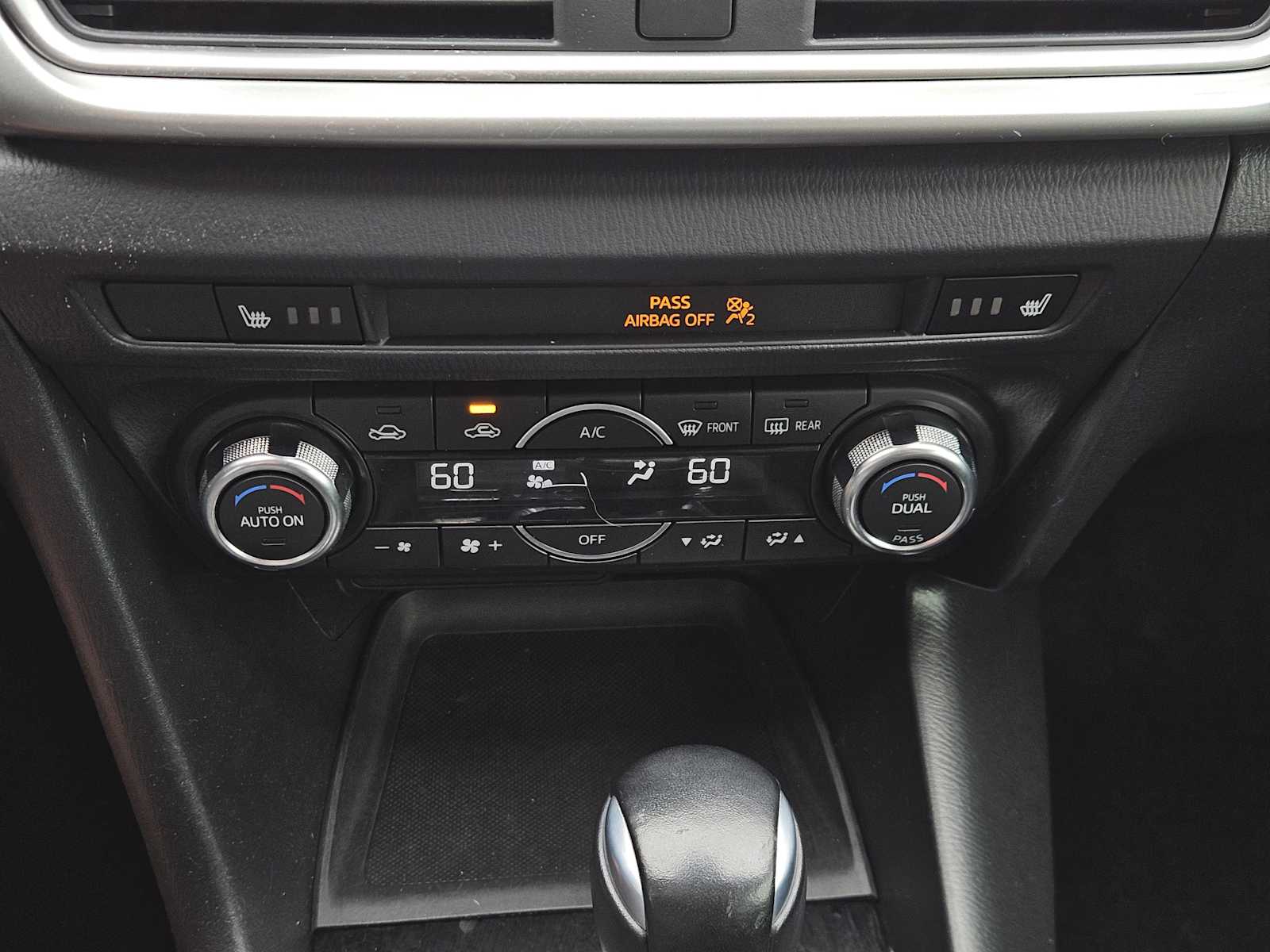 Thumbnail: 2018 Mazda Mazda3 - 19