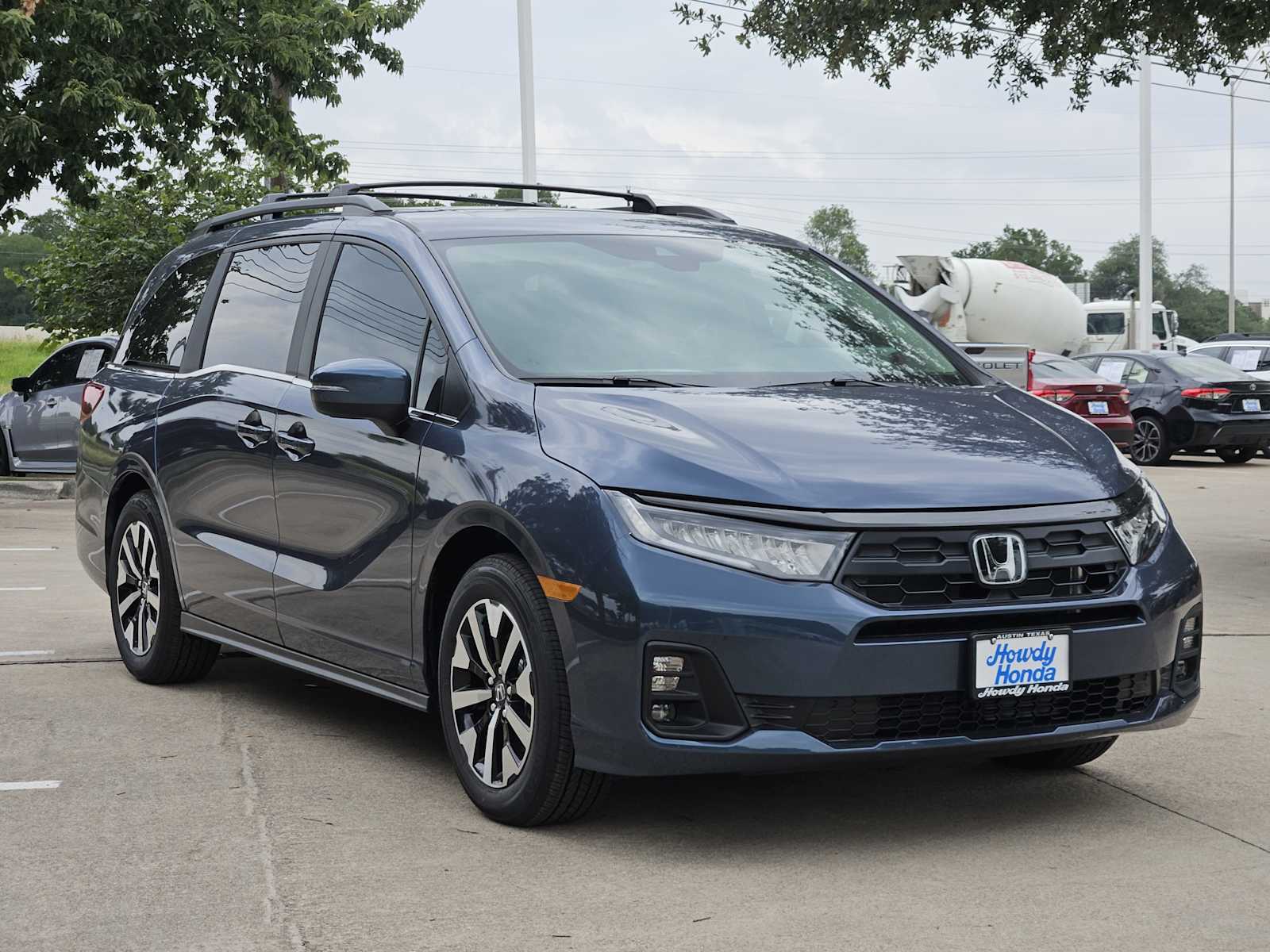 Thumbnail: 2026 Honda Odyssey - 3