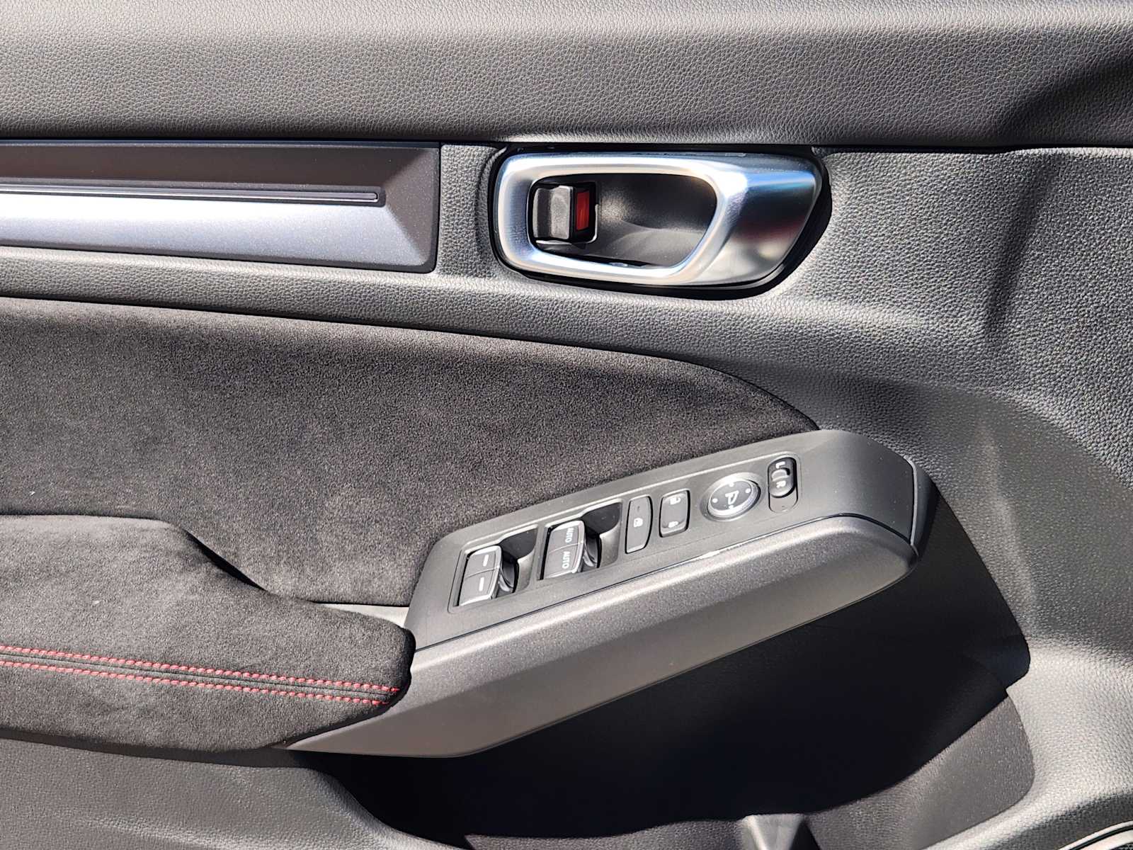 Thumbnail: 2025 Honda Civic - 18