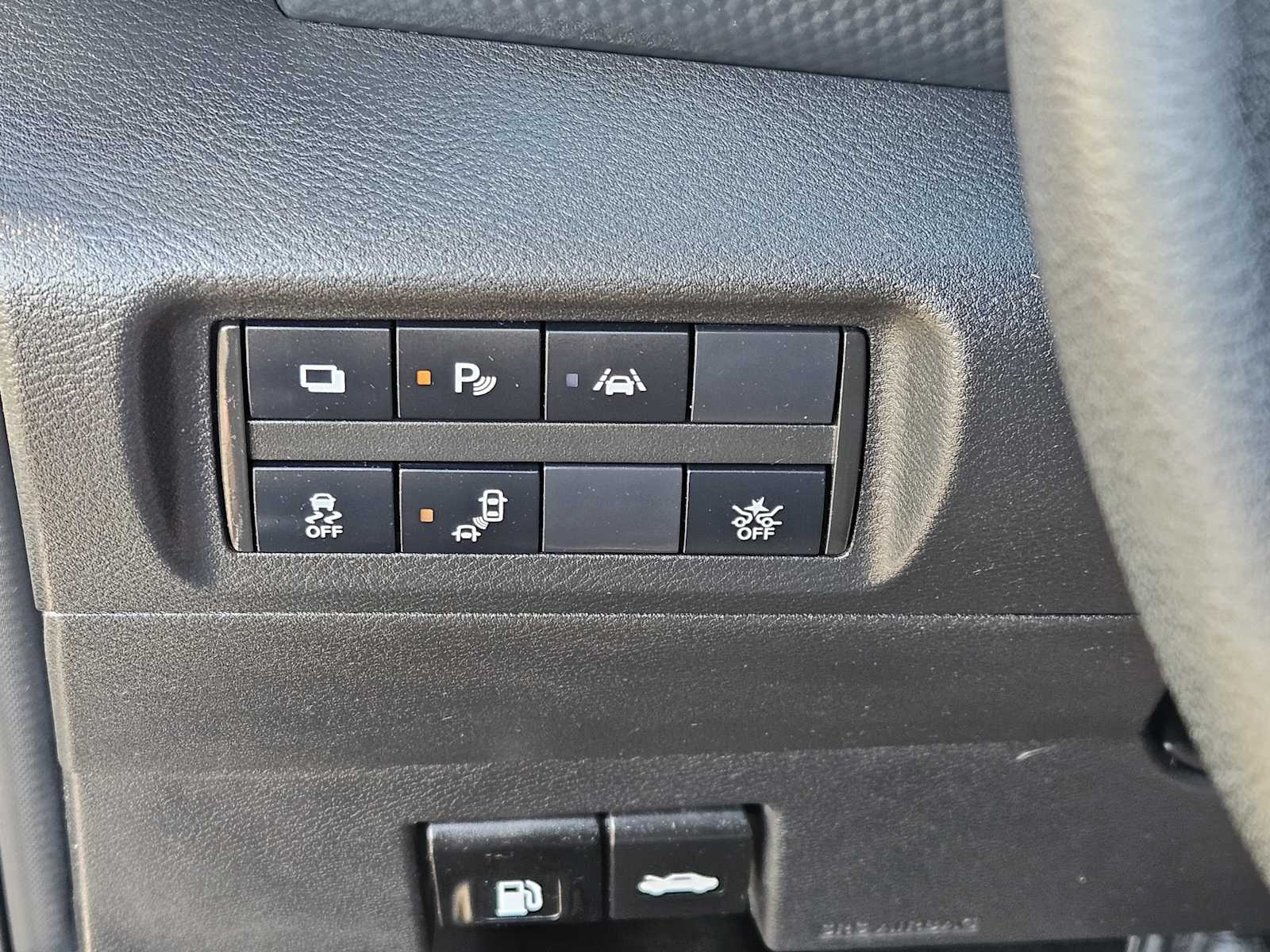 Thumbnail: 2021 Nissan Kicks - 21