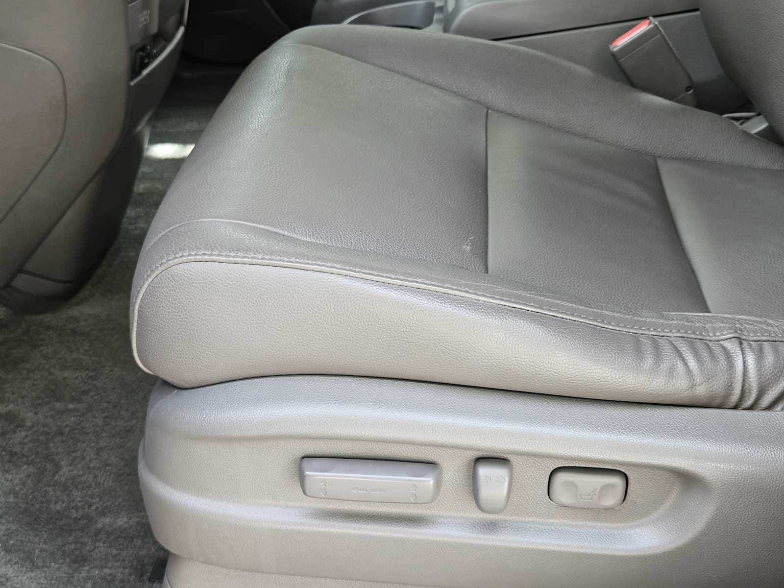 2016 Honda Odyssey EX-L - Photo 24