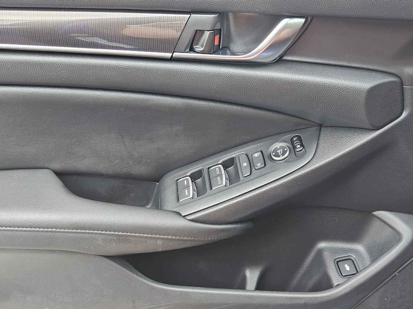 Thumbnail: 2020 Honda Accord - 22