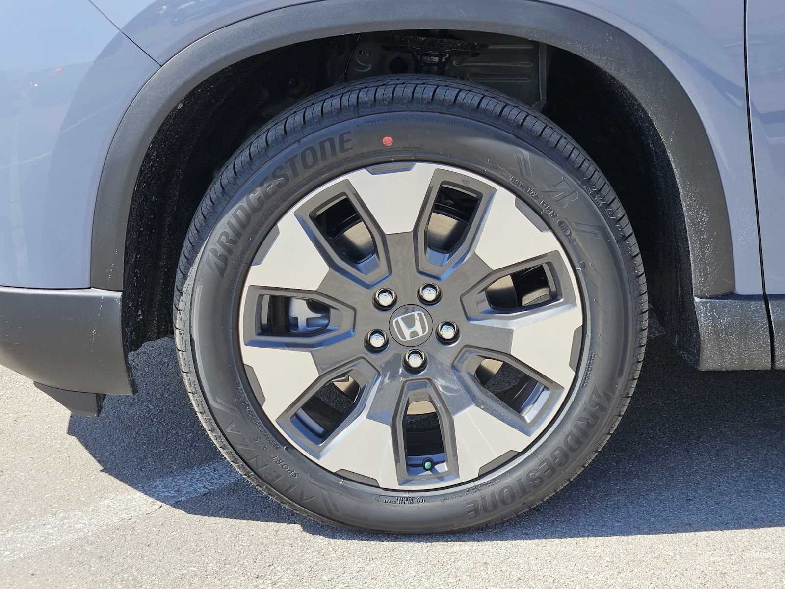 Thumbnail: 2026 Honda Pilot - 8