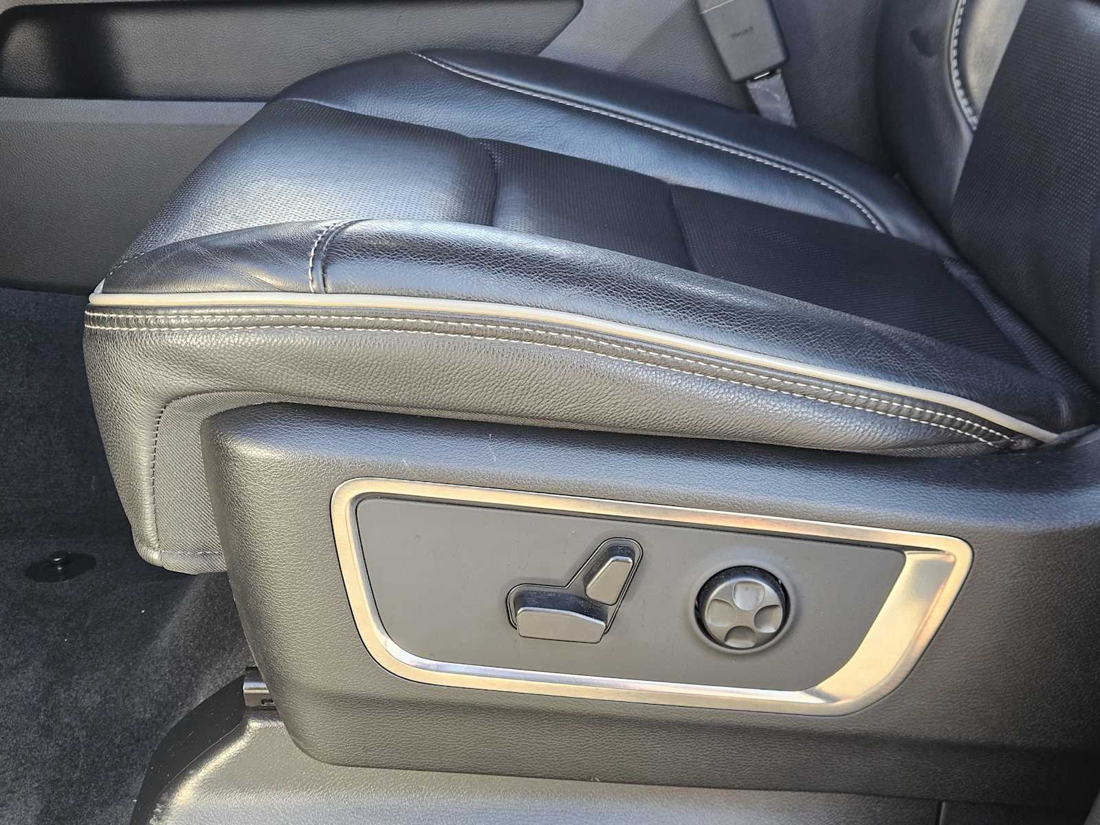 Thumbnail: 2019 RAM 1500 - 24