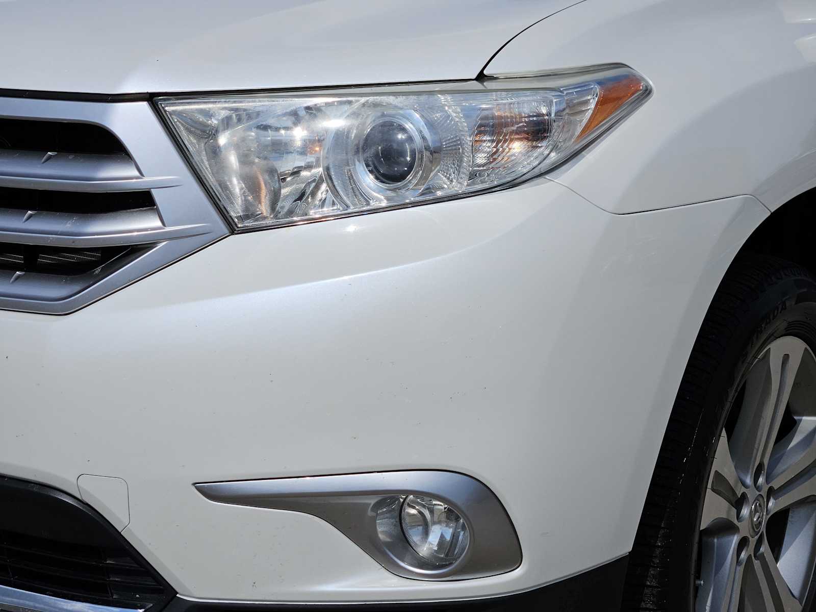 Thumbnail: 2013 Toyota Highlander - 6