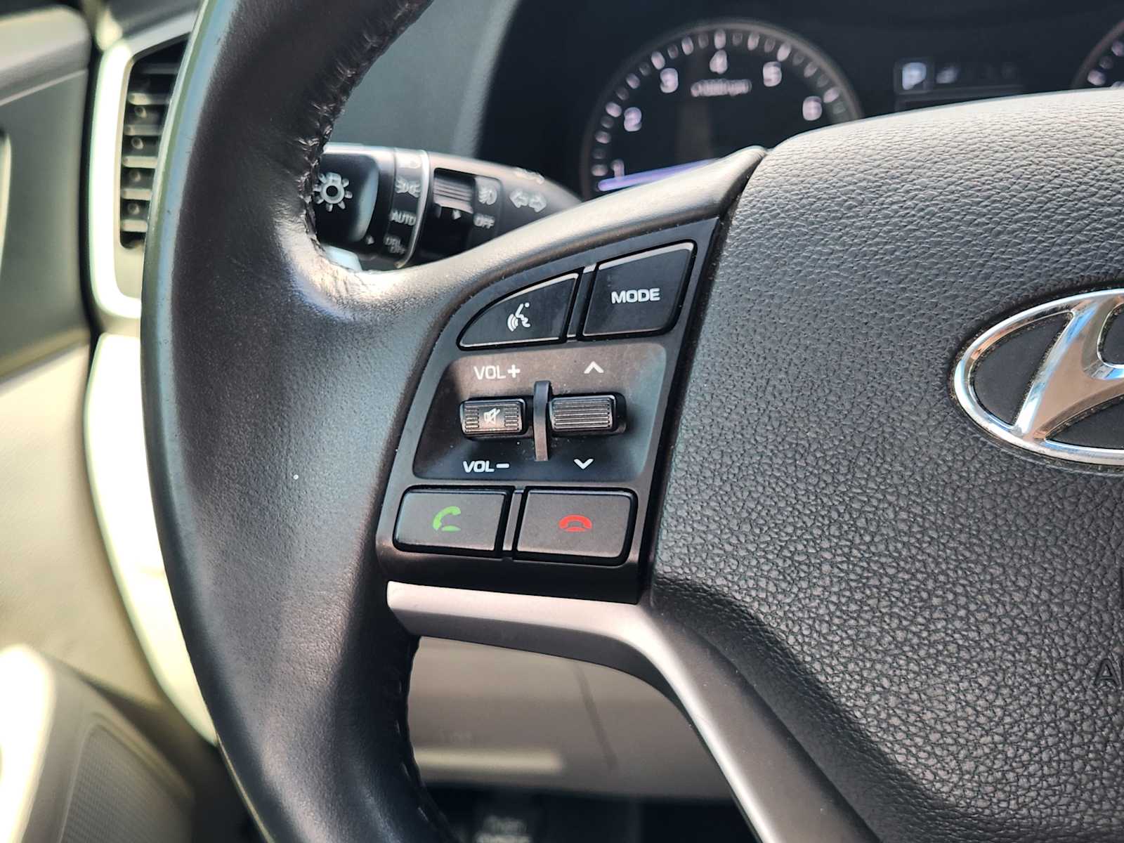 Thumbnail: 2017 Hyundai Tucson - 25