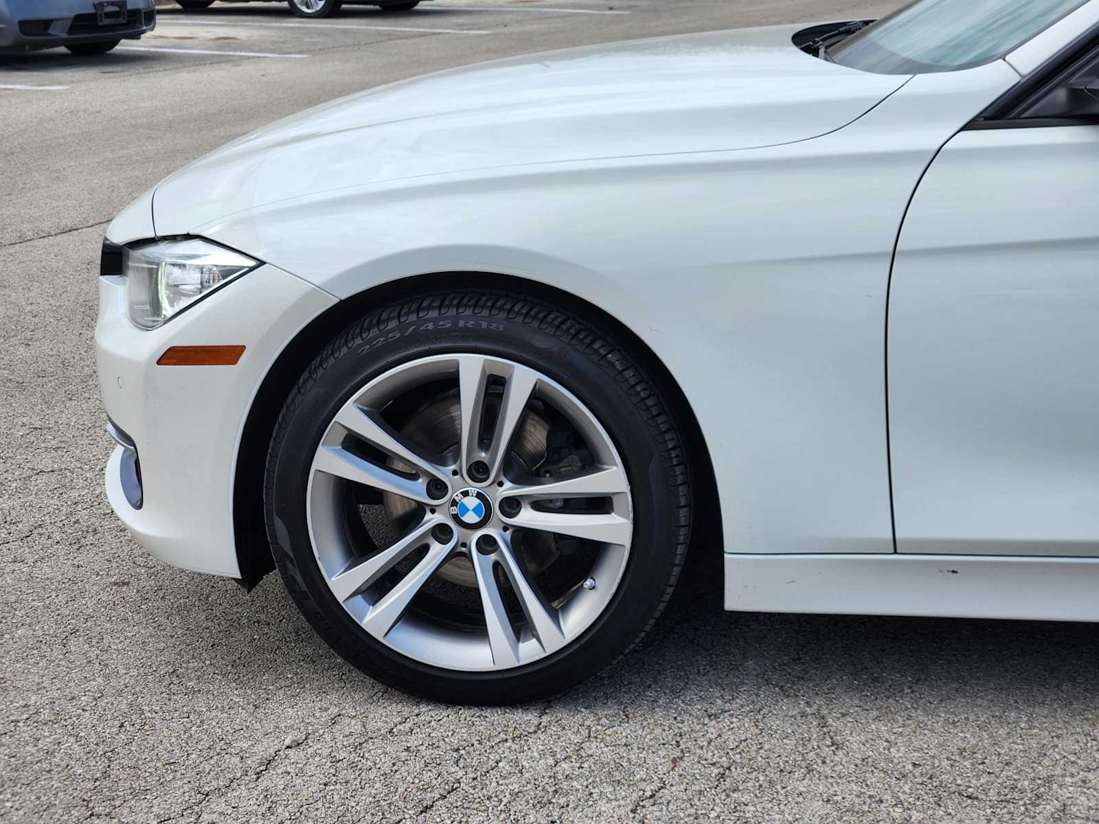 Thumbnail: 2015 BMW 3 Series - 8