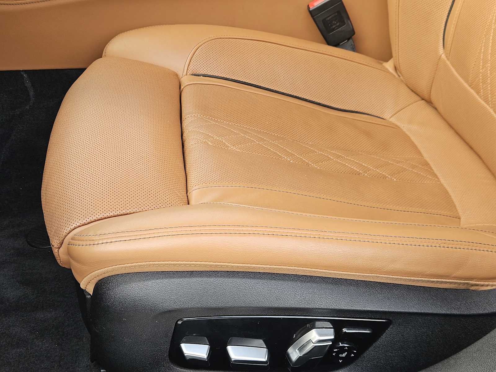 Thumbnail: 2020 BMW 7 Series - 22