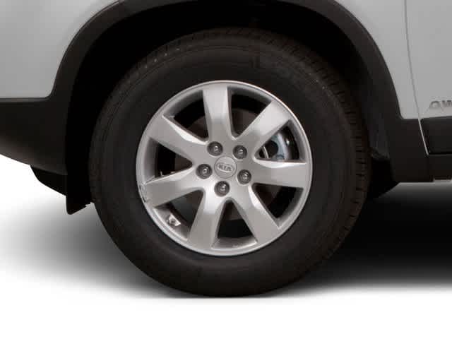 Thumbnail: 2011 Kia Sorento - 13