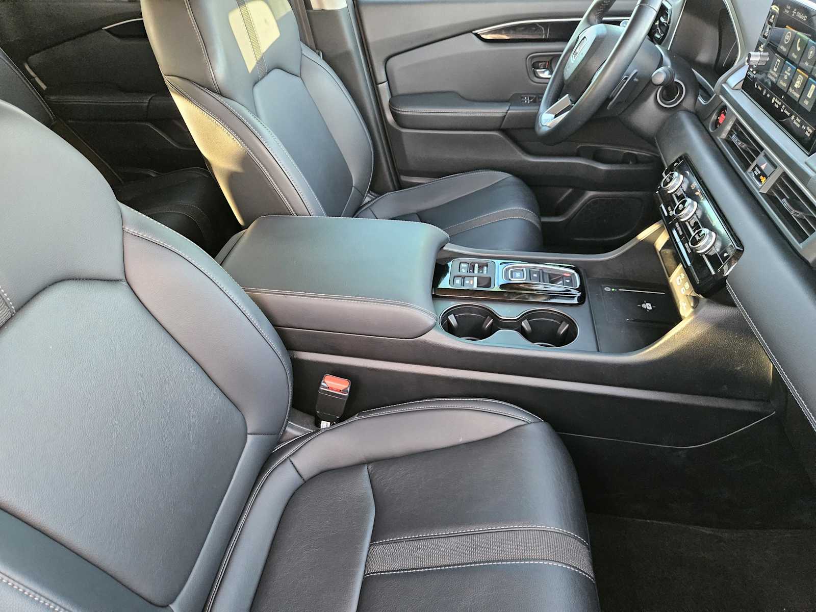 Thumbnail: 2023 Honda Pilot - 13