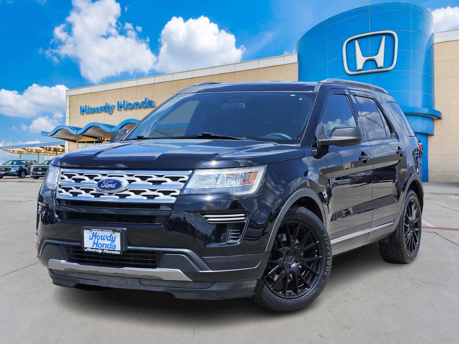 Thumbnail: 2019 Ford Explorer - 1