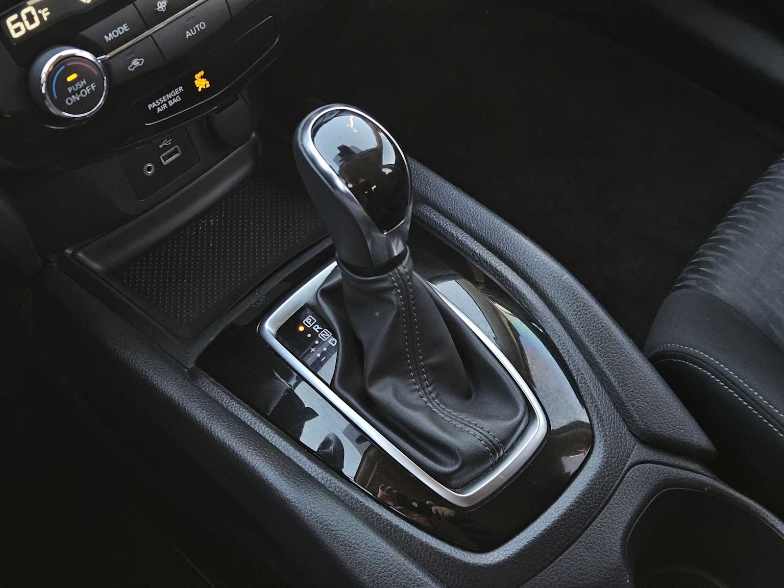 Thumbnail: 2019 Nissan Rogue - 20