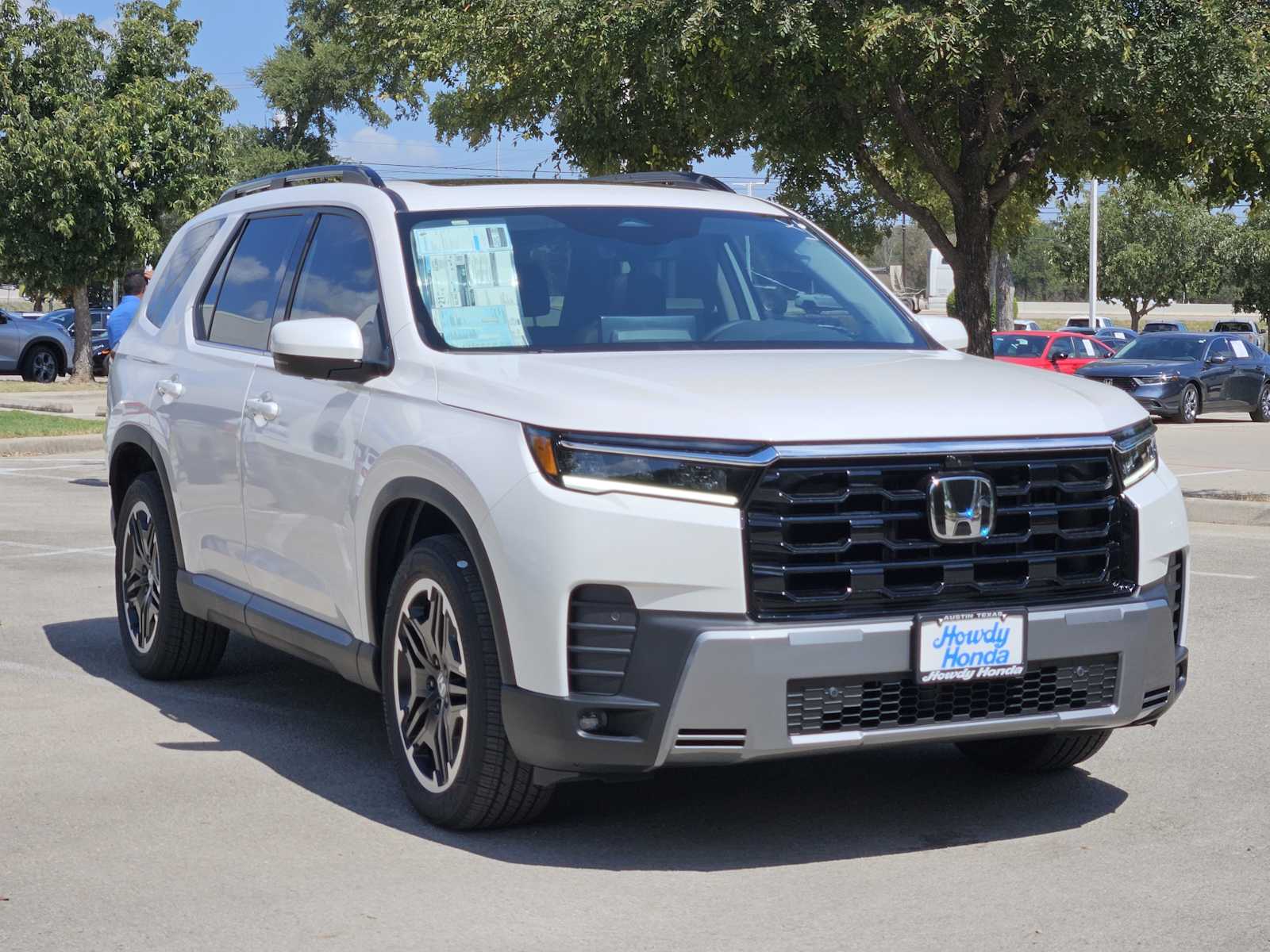 New 2026 Honda Pilot Touring S, photo 3