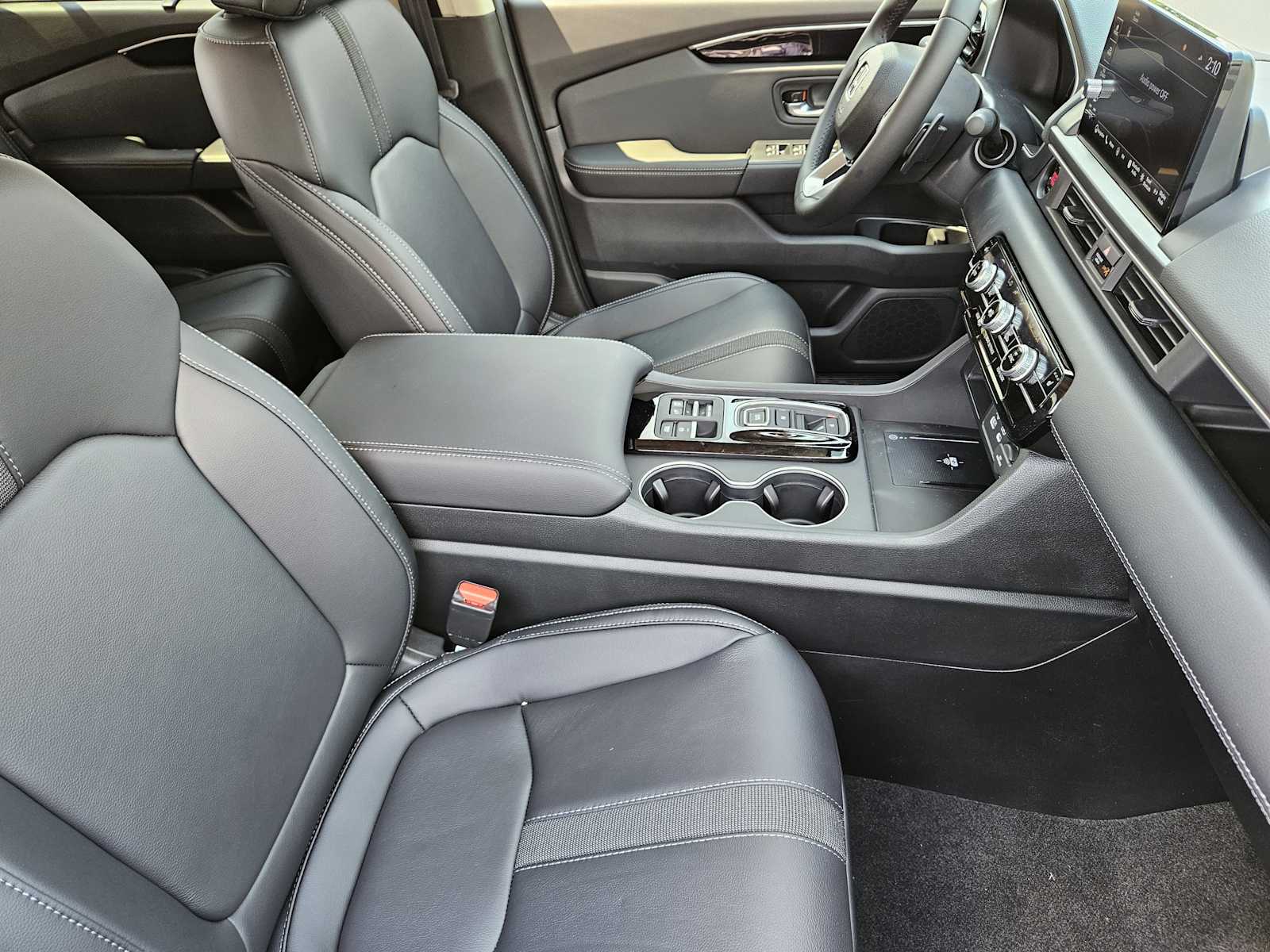 Thumbnail: 2025 Honda Pilot - 12