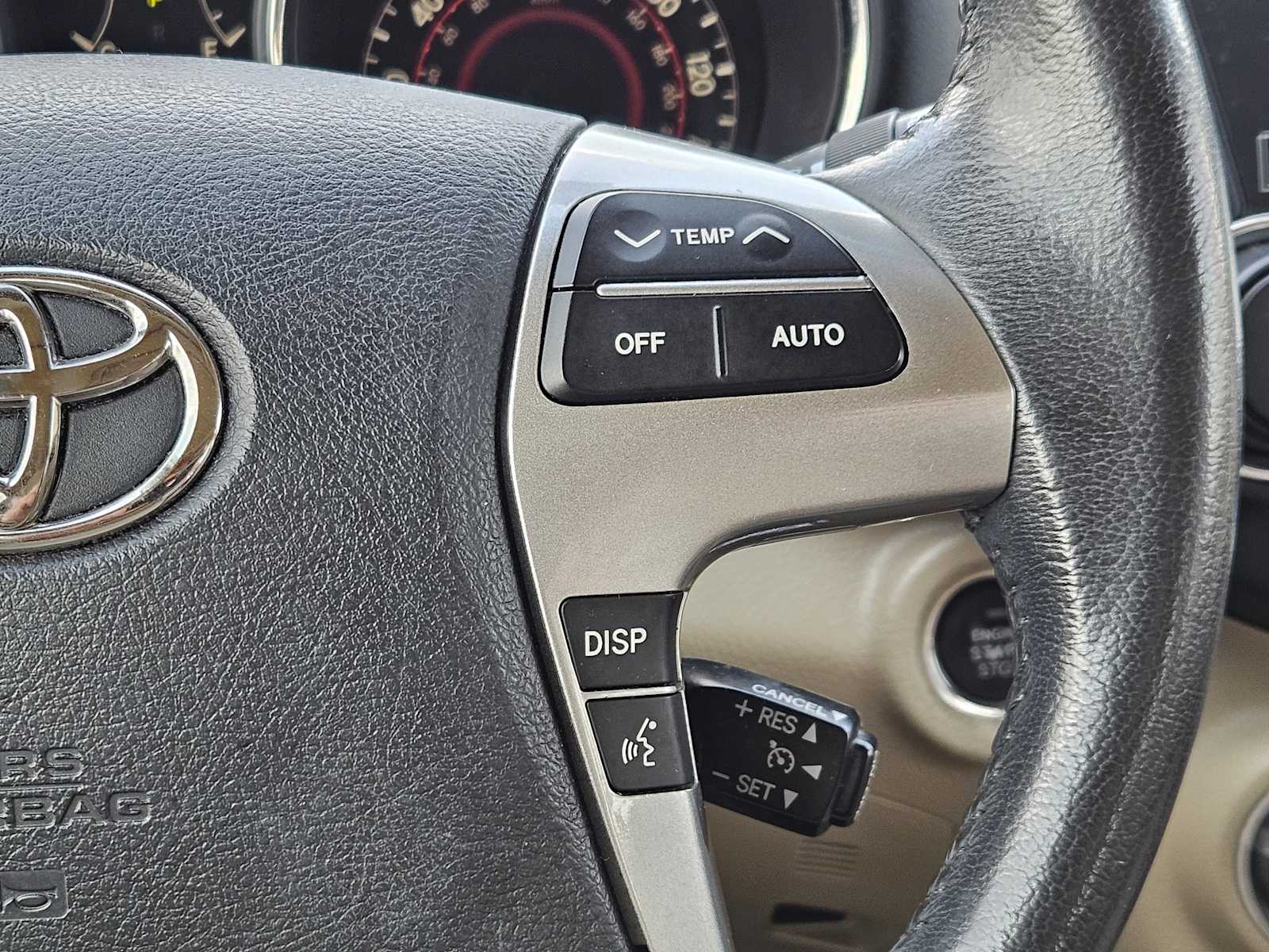 Thumbnail: 2013 Toyota Highlander - 28