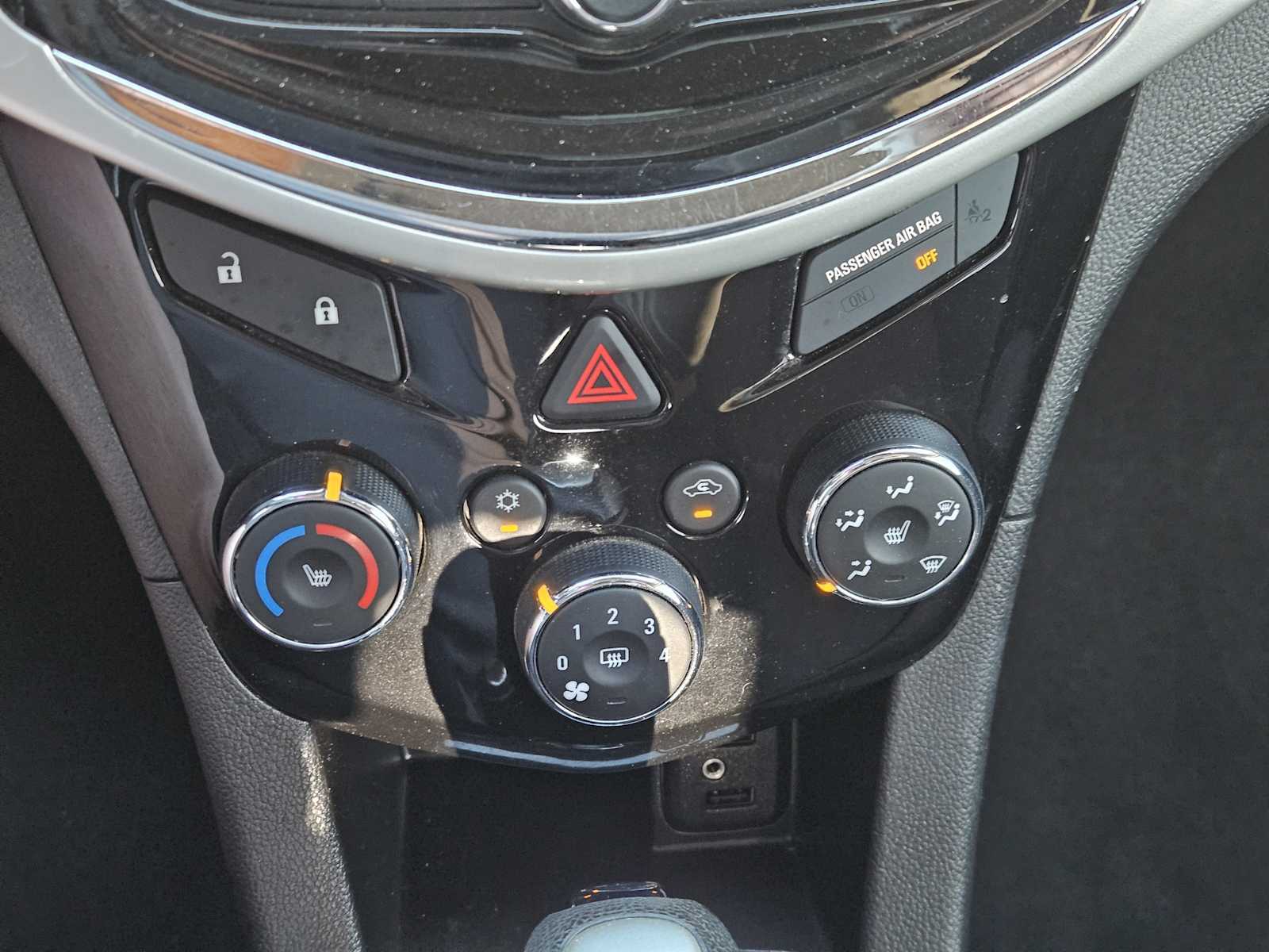 Thumbnail: 2017 Chevrolet Sonic - 19