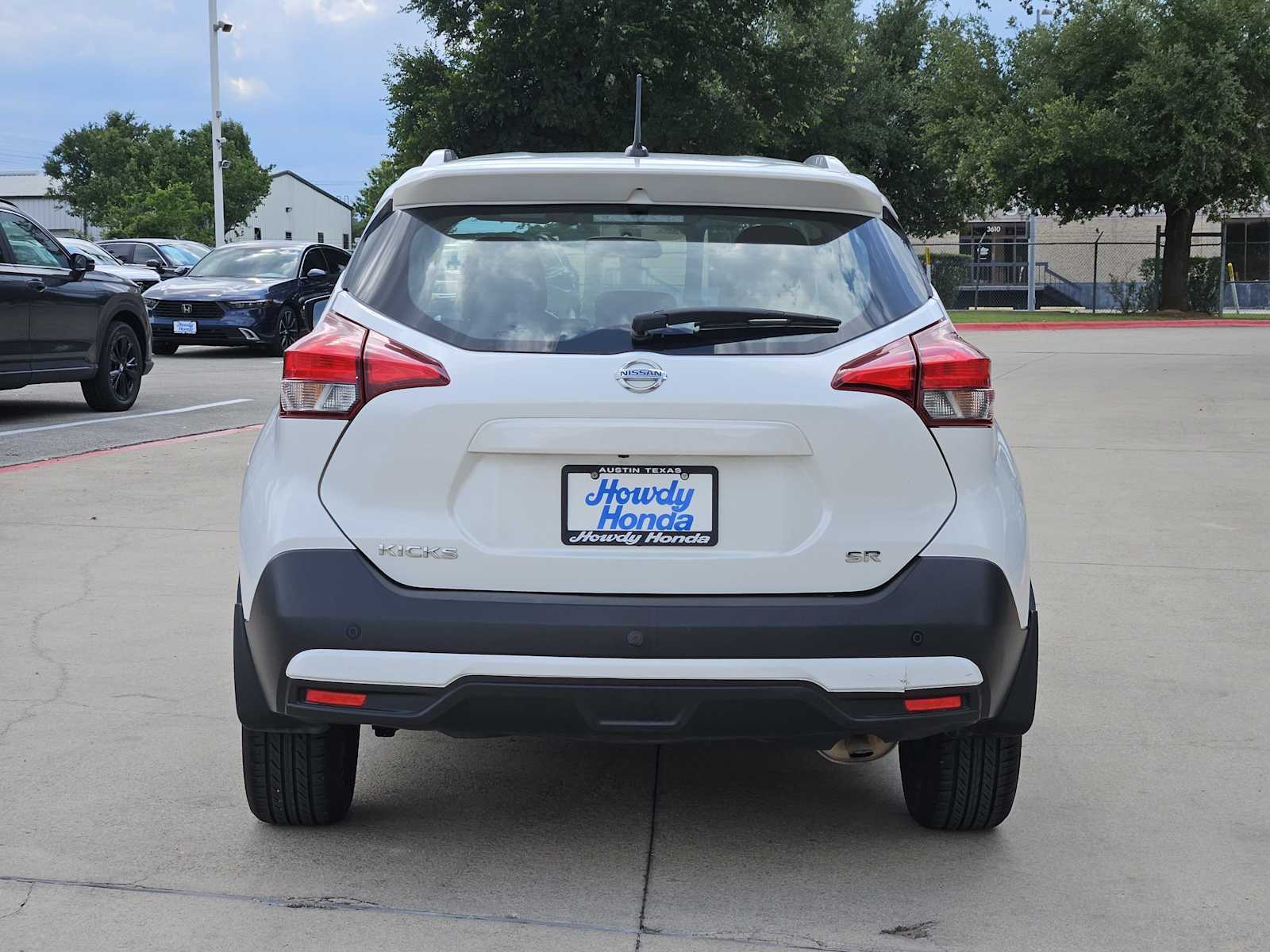 Thumbnail: 2019 Nissan Kicks - 7