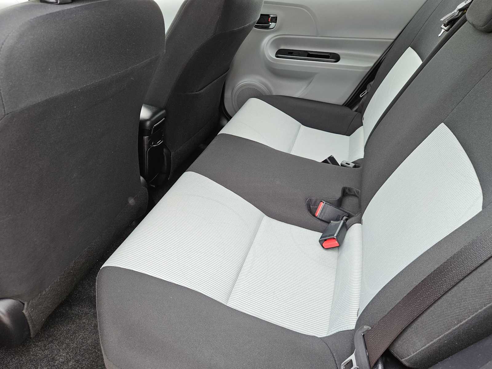 Thumbnail: 2012 Toyota Prius c - 28