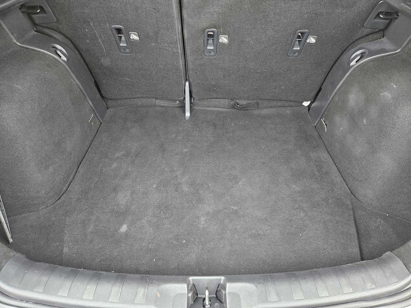 Thumbnail: 2021 Nissan Kicks - 28