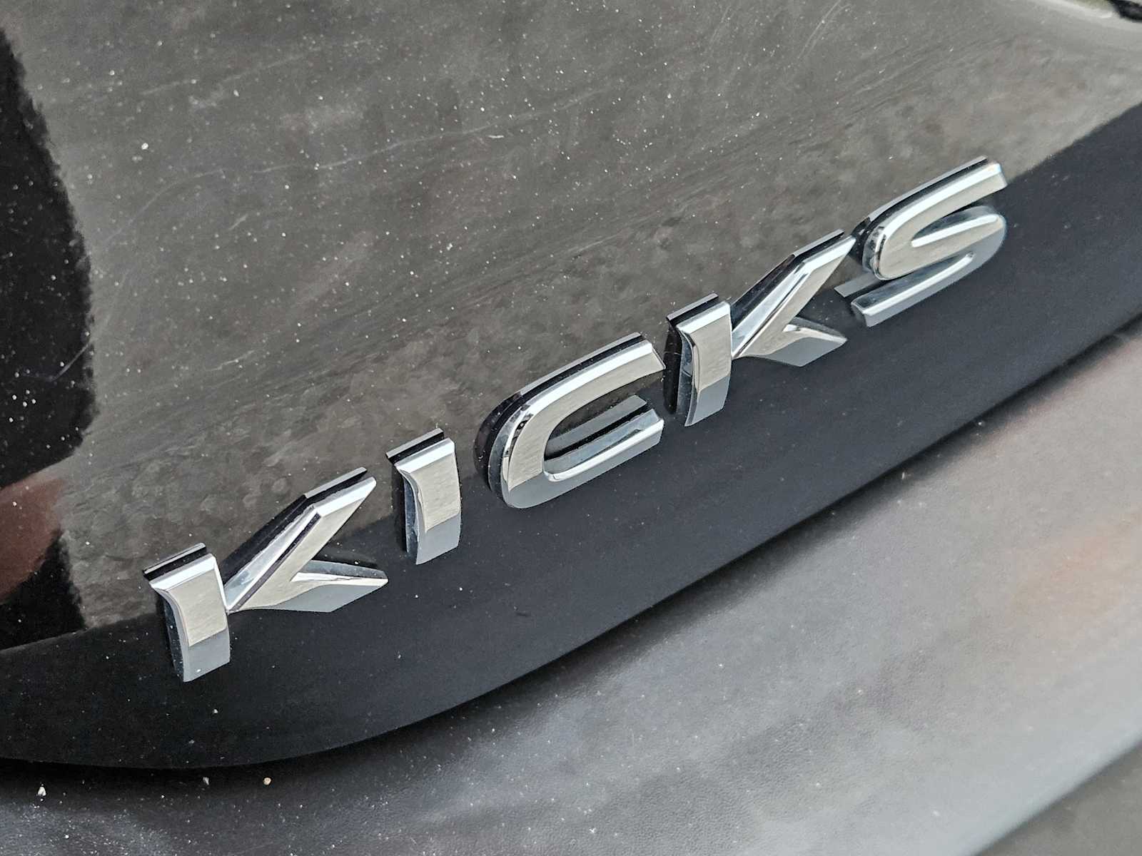 Thumbnail: 2020 Nissan Kicks - 11