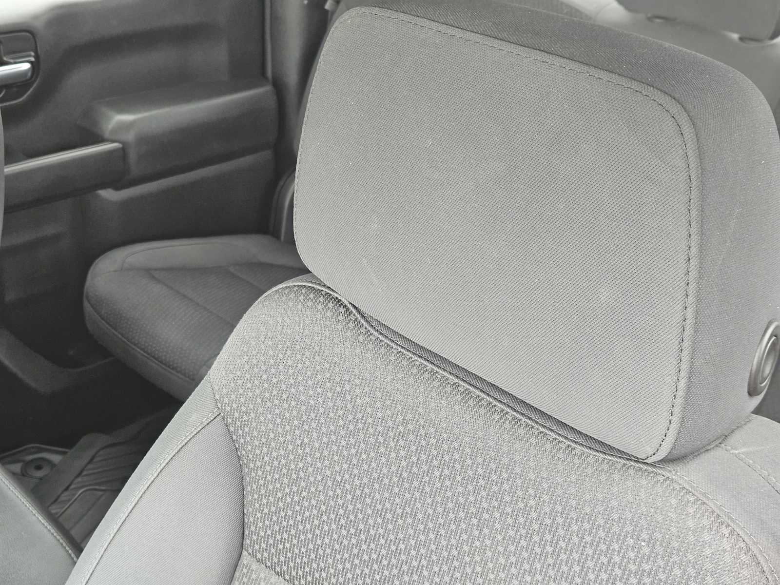 Thumbnail: 2020 Chevrolet Silverado 1500 - 15