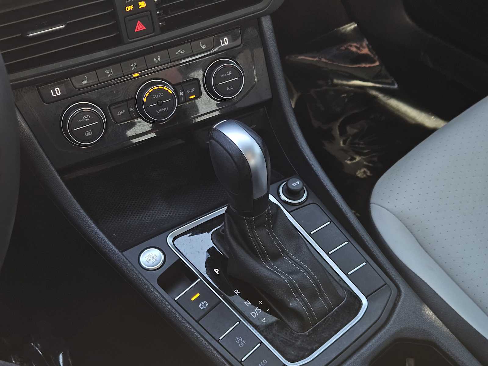 Thumbnail: 2021 Volkswagen Jetta - 19