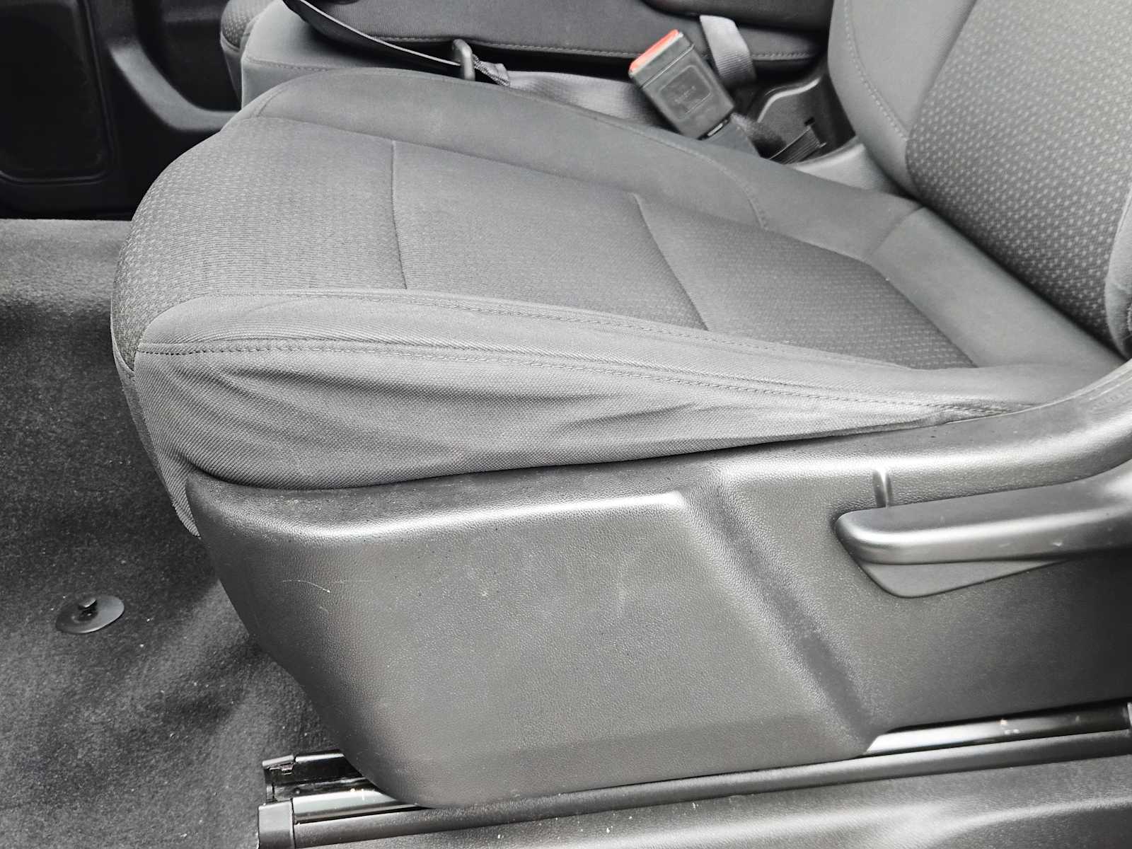 Thumbnail: 2020 Chevrolet Silverado 1500 - 23