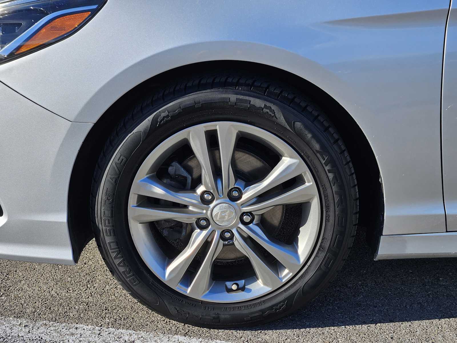 Thumbnail: 2018 Hyundai Sonata - 9