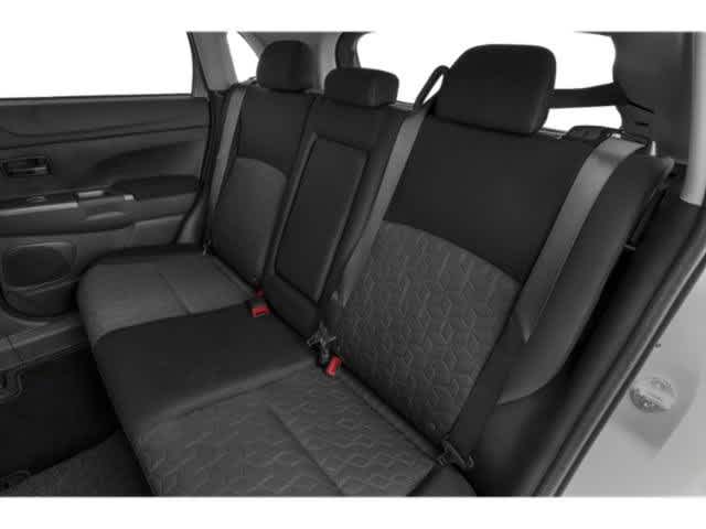 Thumbnail: 2021 Mitsubishi Outlander Sport - 16