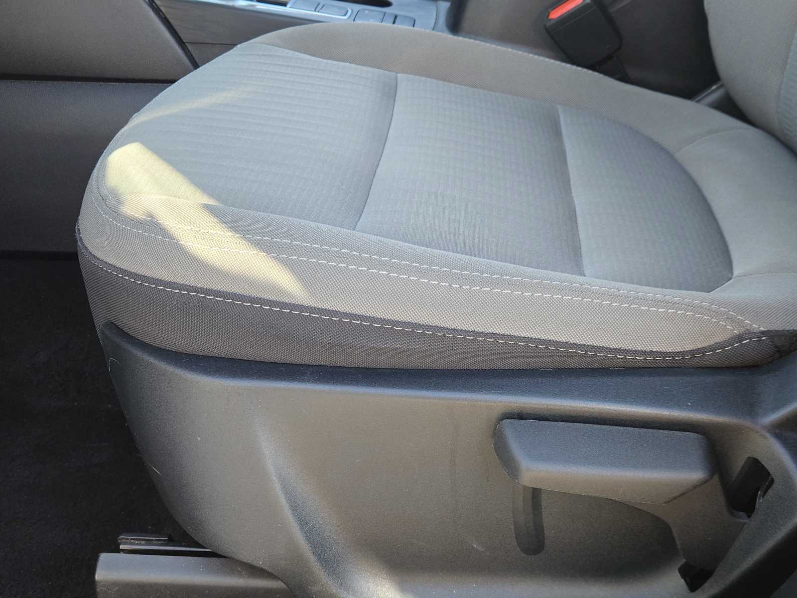 Thumbnail: 2022 Ford Escape - 21