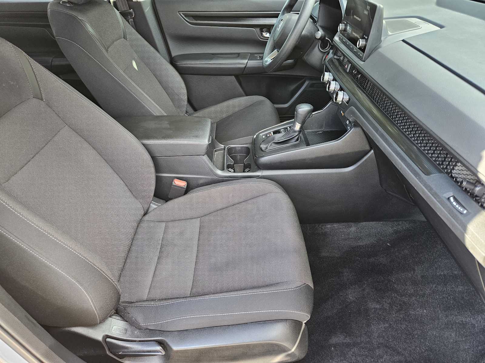 2025 Honda CR-V LX - Photo 13